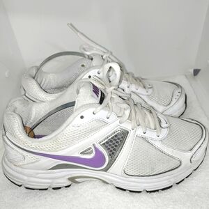 Nike Dart 9 443868-101 White/purple Running Shoes Sneakers Women's Size 9.5
